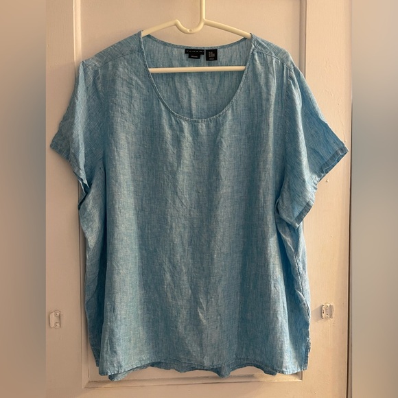 Tahari Tops - Tahari 100% linen top Size 2X